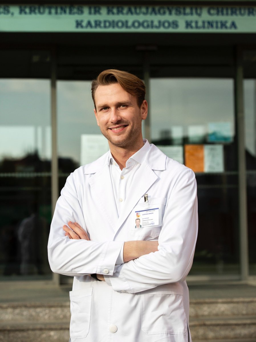 Dr. Kasparas Briedis